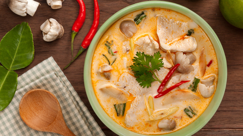 Tom kha gai soup