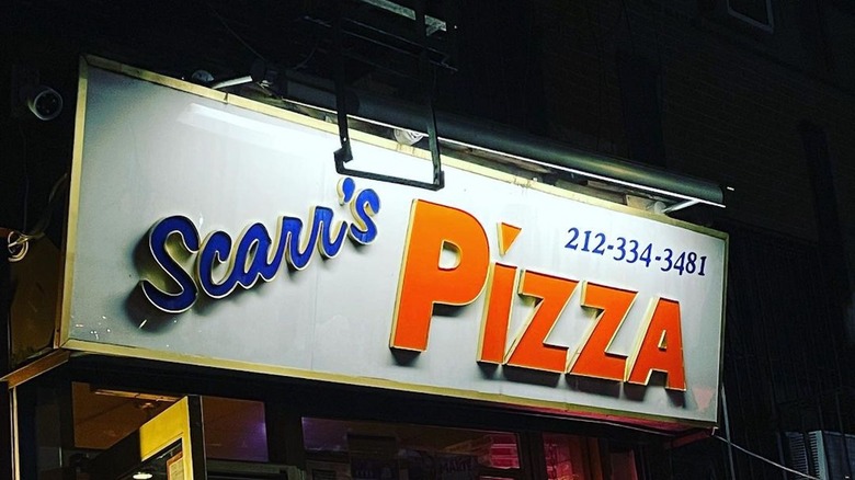 Scarr's Pizza exterior sign