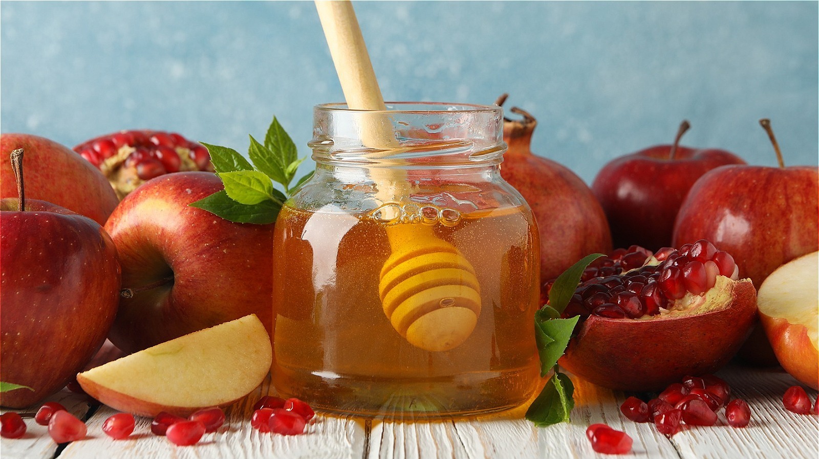 What Is A Good Hostess Gift For Rosh Hashanah