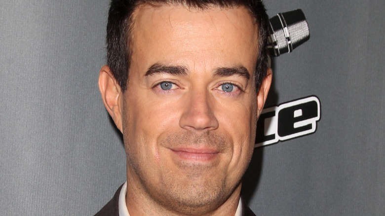 Carson Daly on red carpet