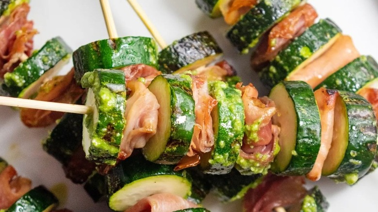 zucchini skewers with prosciutto