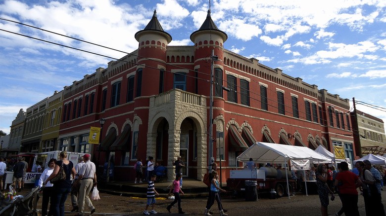 Abbeville Omelette Festival