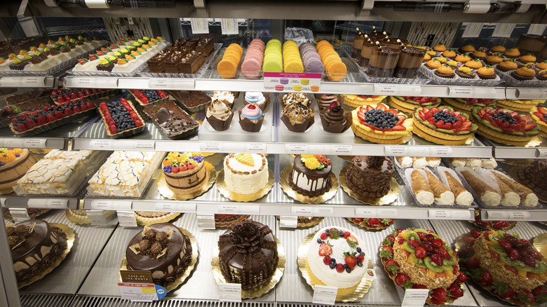 Desserts in Publix bakery case