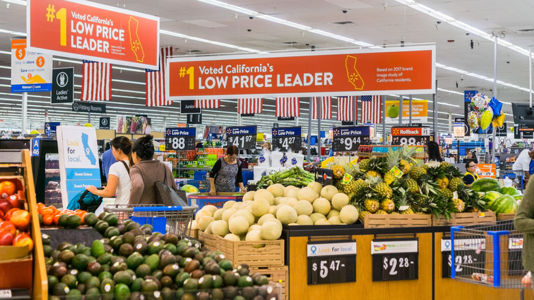 Walmart grocery produce section