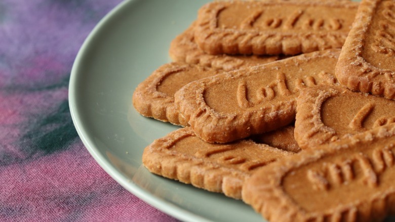 Biscoff cookies on a plate 