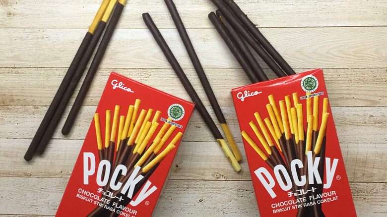 Package of pocky