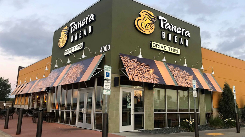 Panera Bread exterior