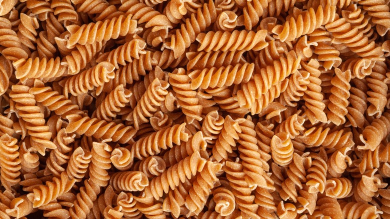 dried whole grain pasta