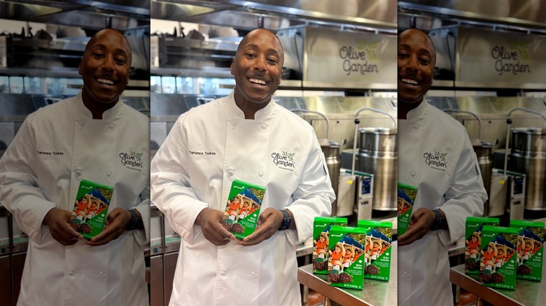 Terrence Tookes holding Thin Mints