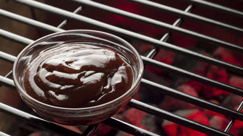 bowl of barbecue sauce