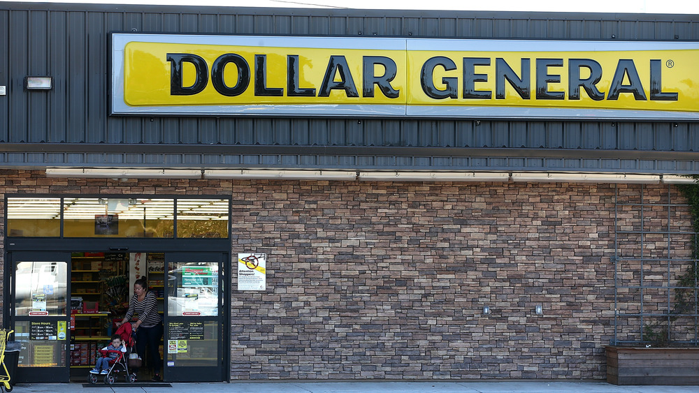 A Dollar General outlet