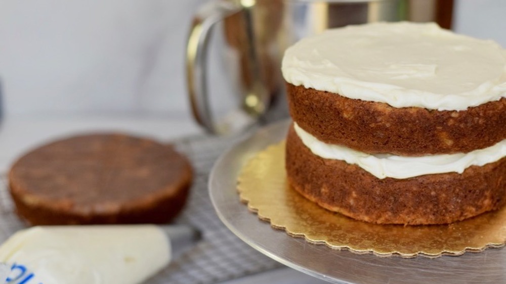 hummingbird cake recipe assembly process