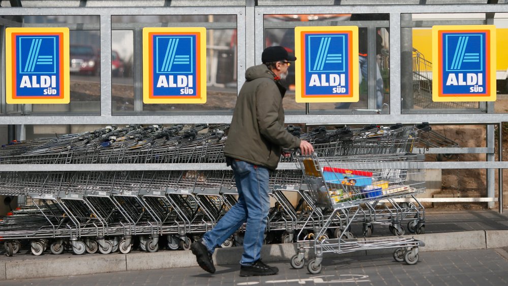 Aldi shopper