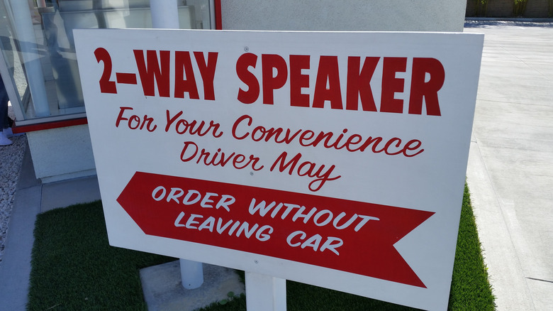 In-N-Out 2 way ordering speaker