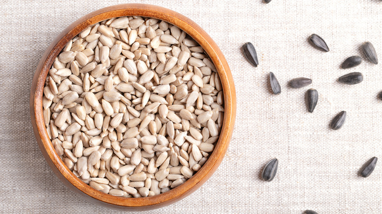 Hulled sunflower seeds with shells