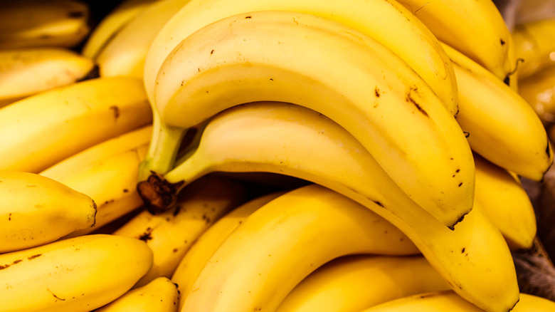 Yellow bananas in pile