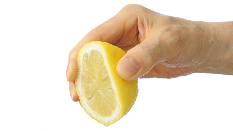 A squeeze of lemon 