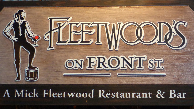 Fleetwood's sign on building exterior