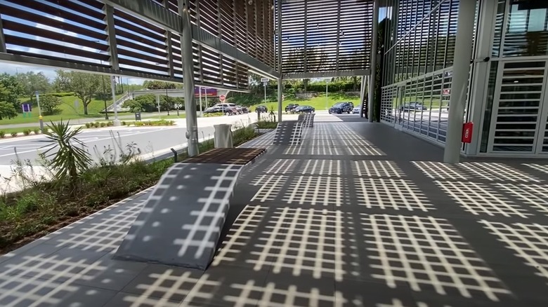 mcdonalds solar powered restaurant exterior