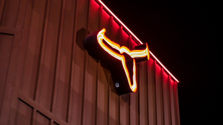 LongHorn Steakhouse logo on restaurant