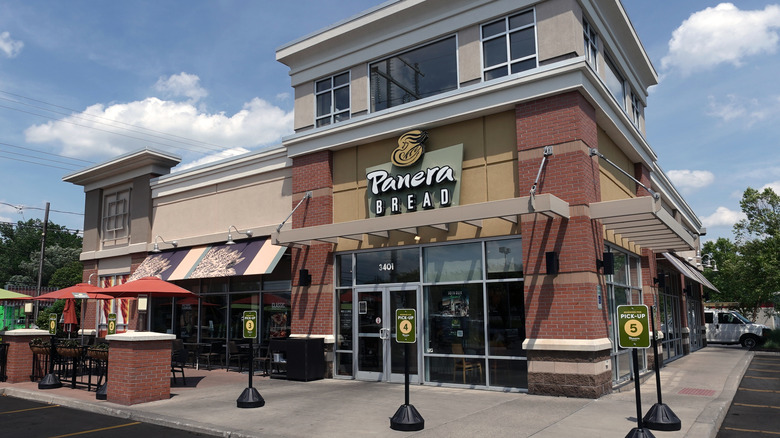 Panera Bread exterior