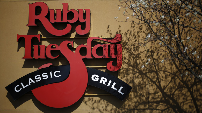 Ruby Tuesday exterior