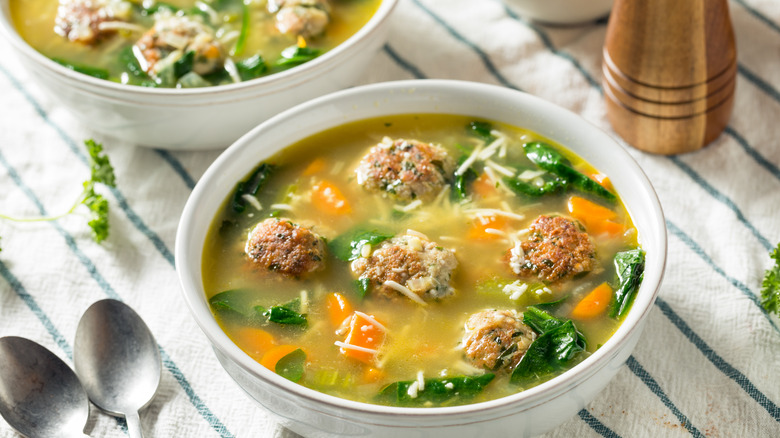 talian Wedding Soup with Spinach and Meatballs