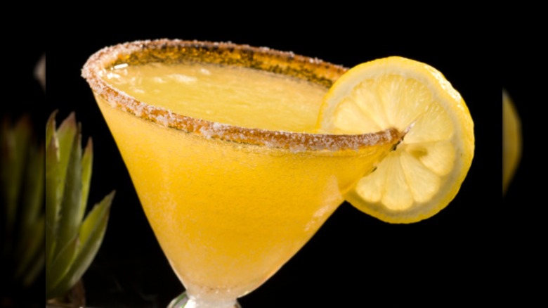 yellow margarita drink