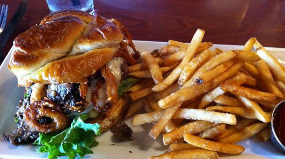 pretzel burger 