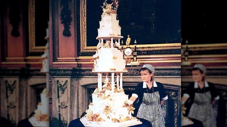 Prince Edward and Sophie wedding cake