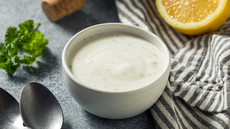 bowl of ranch dressing