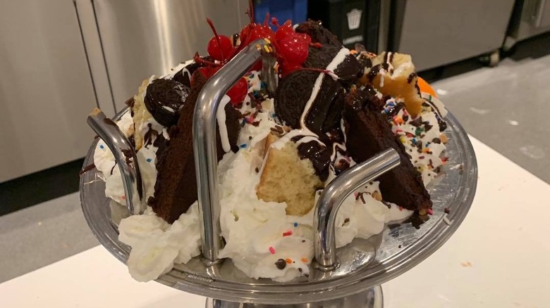 Disney World Beaches and Cream Kitchen Sink Sundae