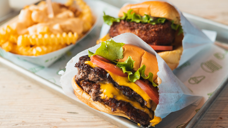 shake shack burgers