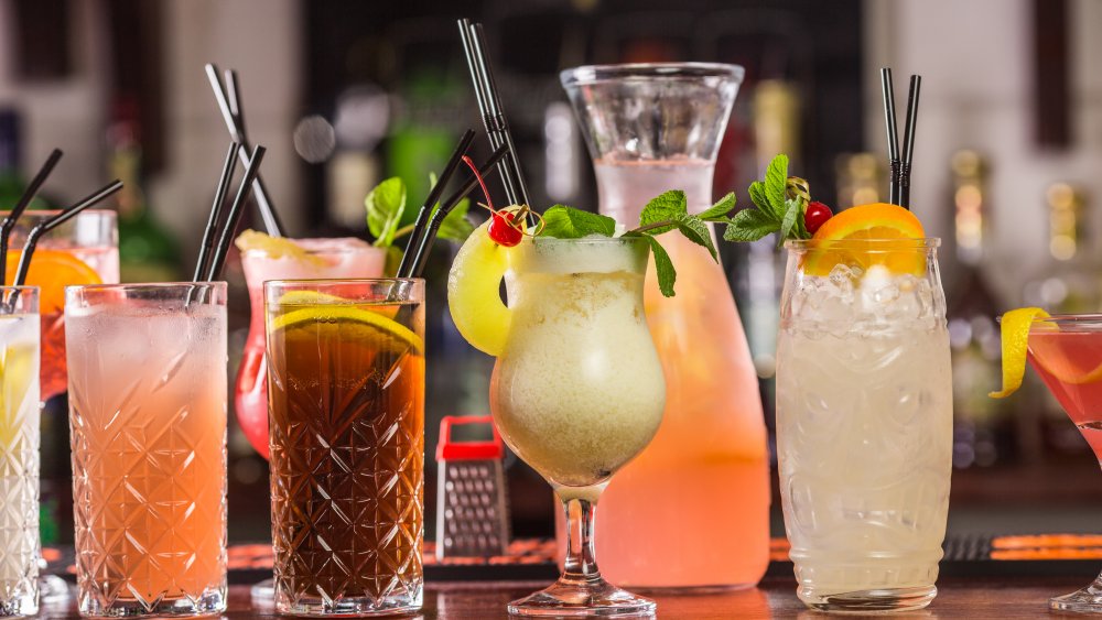 The Most Popular Cocktails To Make During Quarantine