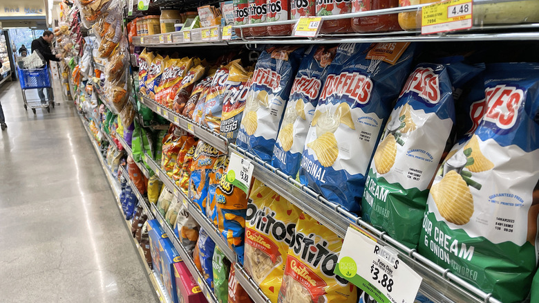 Chip aisle at grocery store 