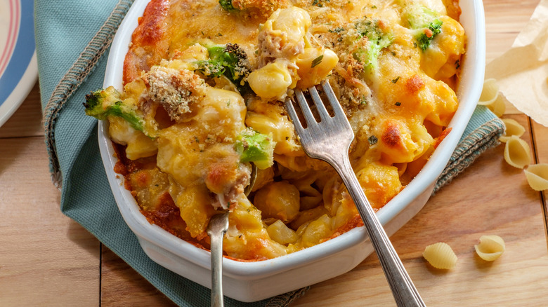 tuna noodle casserole with broccoli