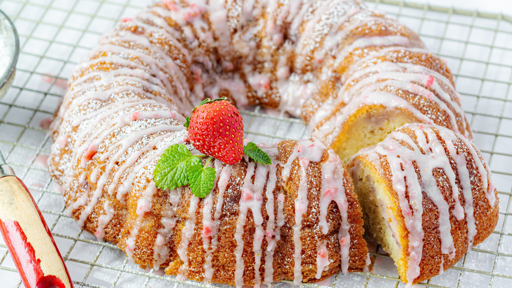 strawberry cake with drizzled icing