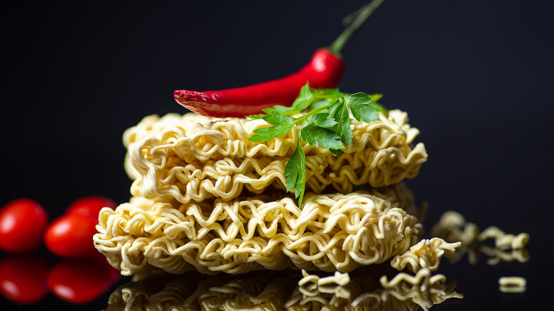 raw ramen noodles