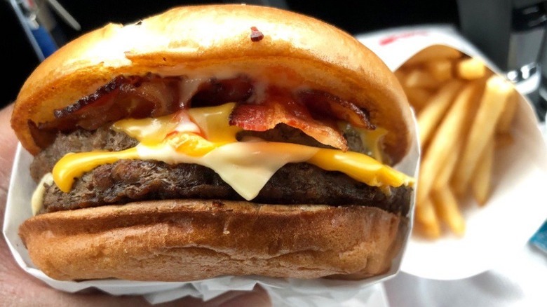 Jack in the Box Bacon Ultimate Cheeseburger