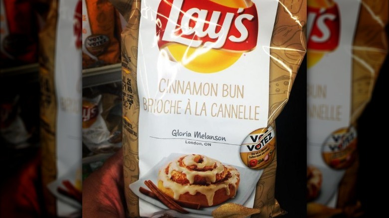 cinnamon bun lay's chips