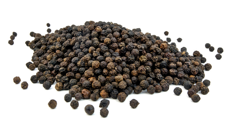 pile of Tellicherry peppercorns