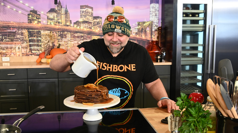 Duff Goldman pouring pancake syrup