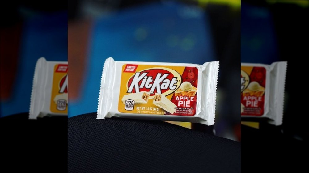 Apple Pie Kit Kat packaging