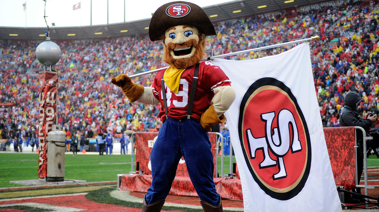 Sourdough Sam the 49ers mascot 