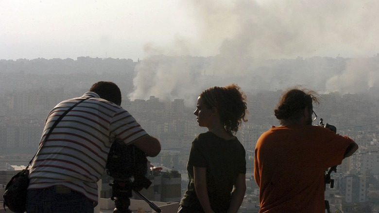 Media filming bombing in Beirut