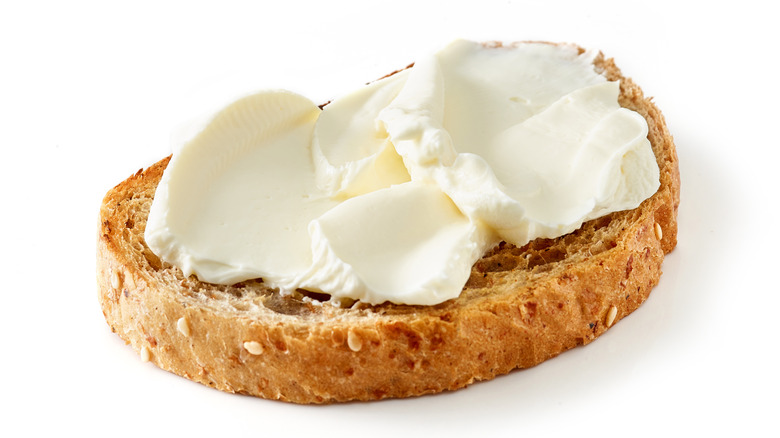 bread with cream cheese schmears