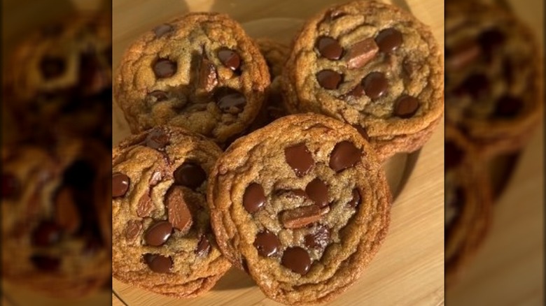 boneless chocolate chip cookies