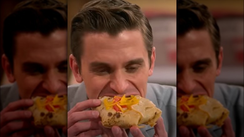 antoni porowski eats on easy-bake battle