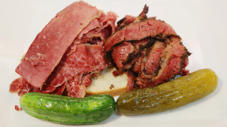 Corned beef with pickles