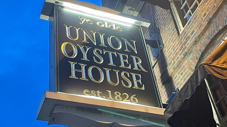 union oyster house sign